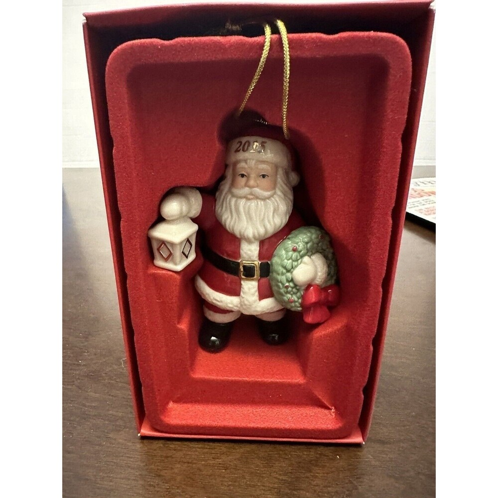 Collectible Lenox Christmas Annual 2015 Lighting the Way Santa Ornament